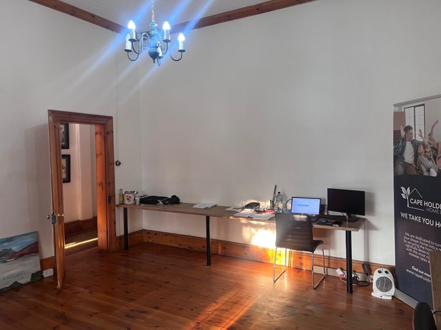 To Let Commercial Property for Rent in Worcester Western Cape